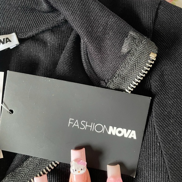 FASHION NOVA - Never Too Faced Top Black - Picture 4 of 8